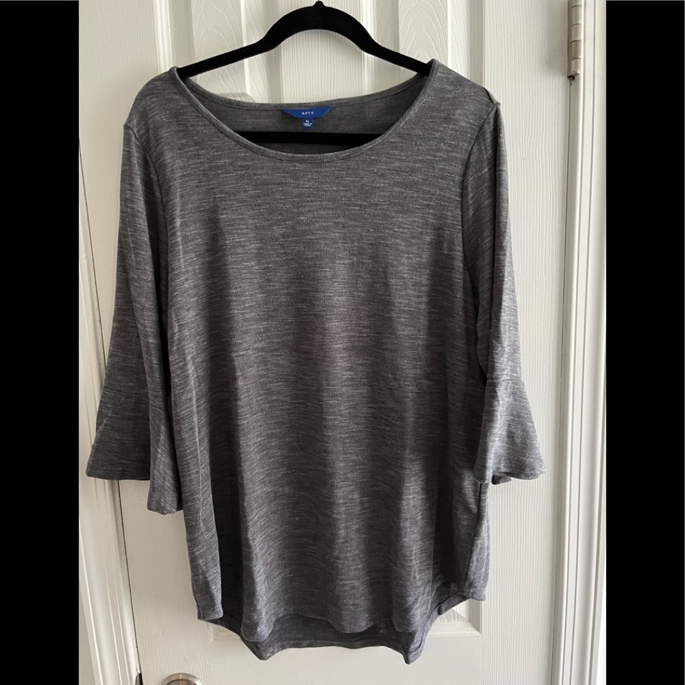 APT. 9 size XL gray three-quarter bell sleeved lightweight sweater